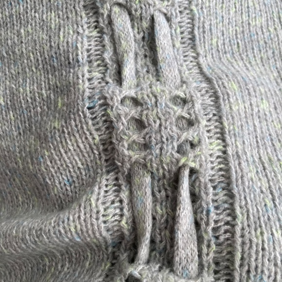 Earthbound Sweater Grey Pull Tie Small NWT - Picture 3 of 5